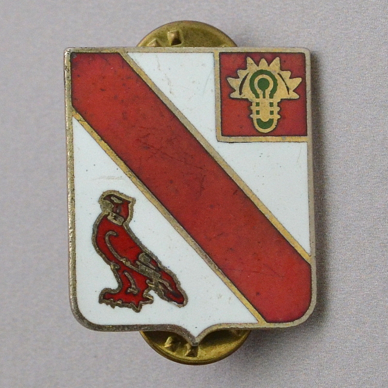 Badge of the 21st Field Artillery Regiment of the US Army