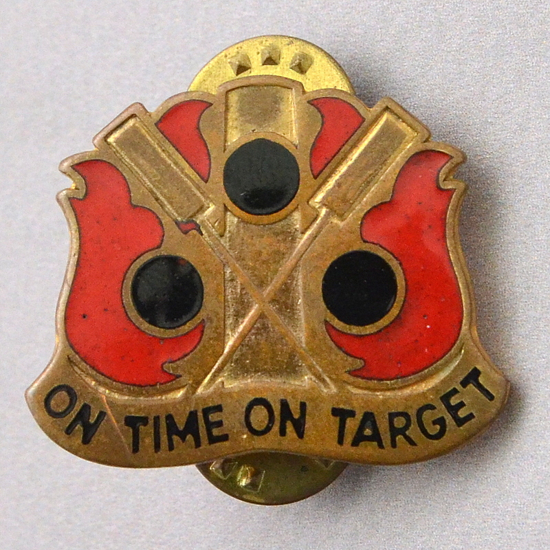 Badge of the 72nd Field Artillery Regiment of the US Army