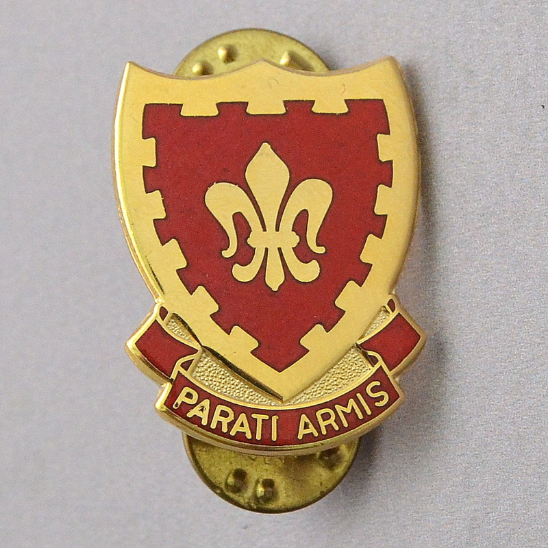 Badge of the 117th Field Artillery Regiment of the US Army