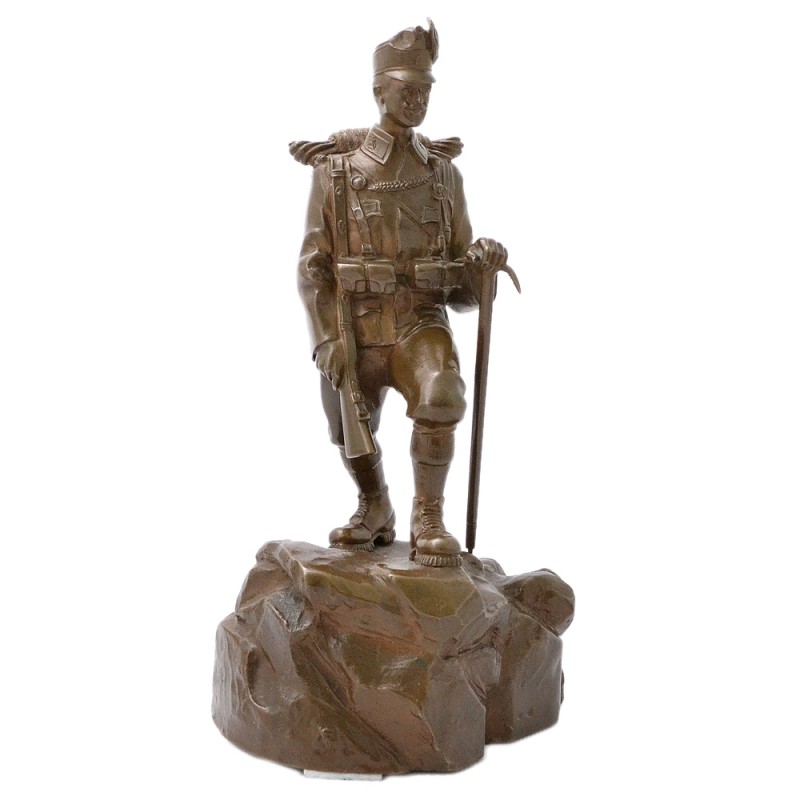 Bronze sculpture "Alpine shooter – chief Huntsman"