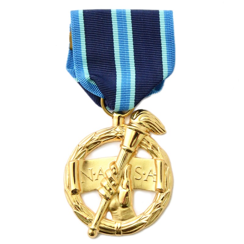 NASA Medal "For Outstanding Leadership"