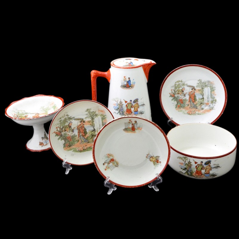 Lot of items from the Chinoiserie table service, Kuznetsov