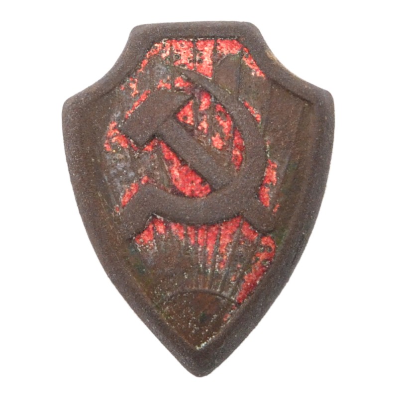 The badge of the Workers' and Peasants' Militia of the 1928 model