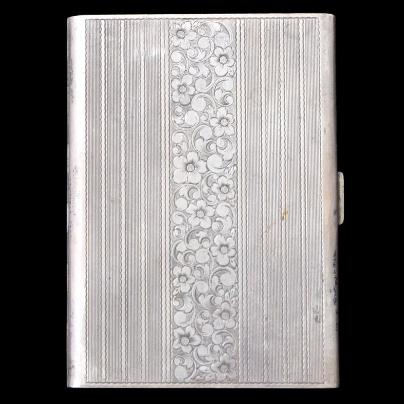 Silver Soviet cigarette case decorated with engraving