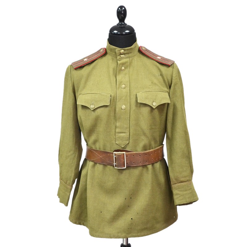 Field tunic of a major of the ABTV or Red Army artillery of the 1943 model, lend-lease