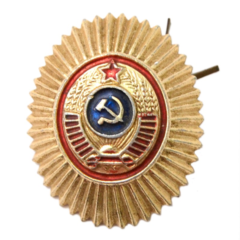 The cockade of the 1956 model on the cap of the Ministry of Internal Affairs of the USSR