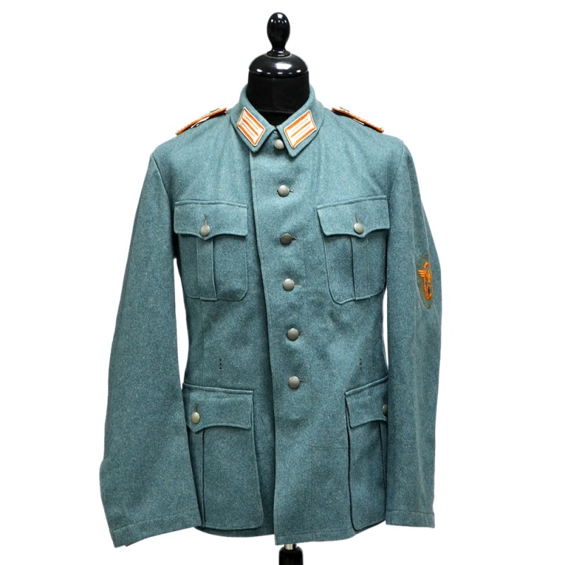 The tunic of the chief sergeant of the German gendarmerie of the 1942 model