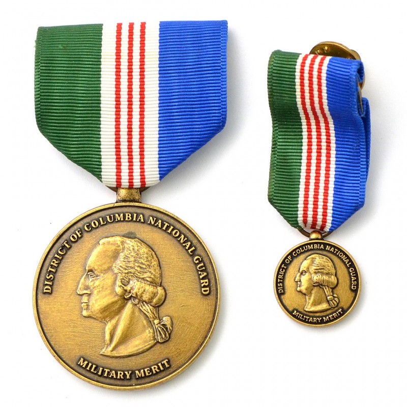 Medal of Honor of the National Guard of the District of Columbia, with miniature