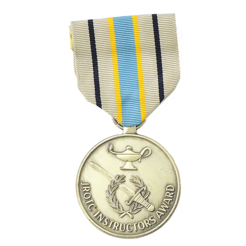Silver medal of the instructor of the Training Corps of Junior Reserve Officers of the USA