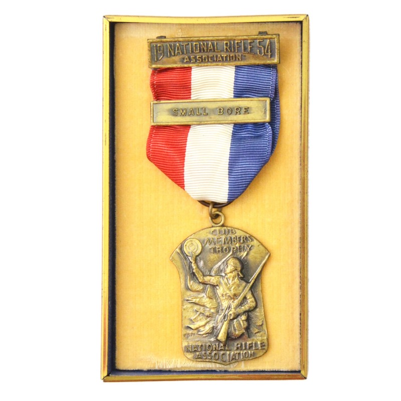 Bronze medal of the National Rifle Association of the USA for shooting from a small - caliber rifle