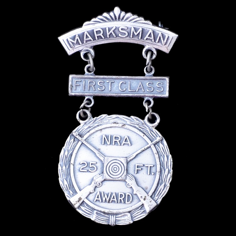 Silver medal of the National Rifle Association of the USA, qualification "Expert in rifle shooting"