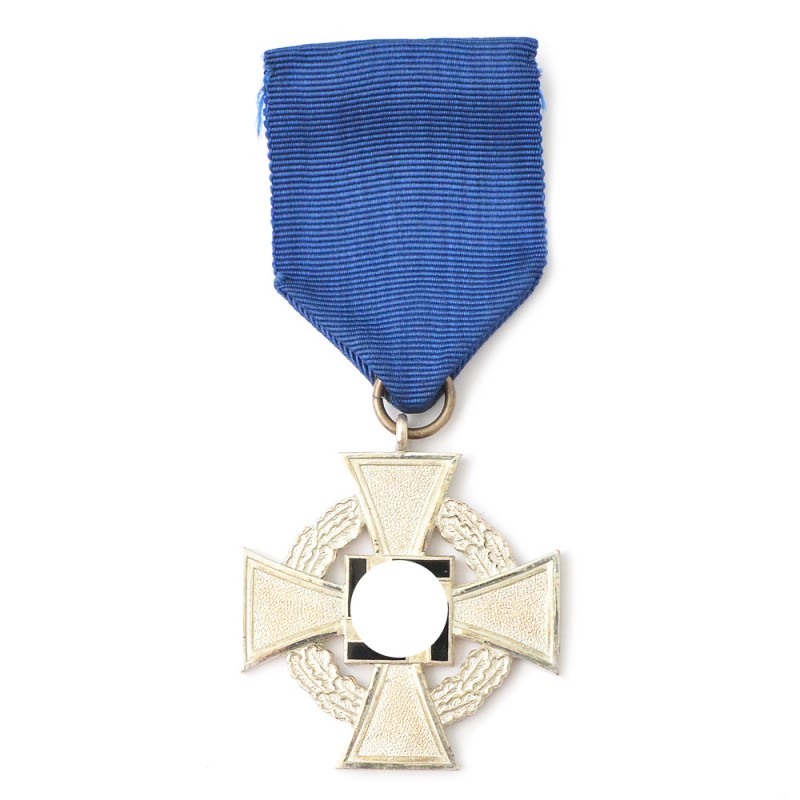 Cross for 25 years of civil service