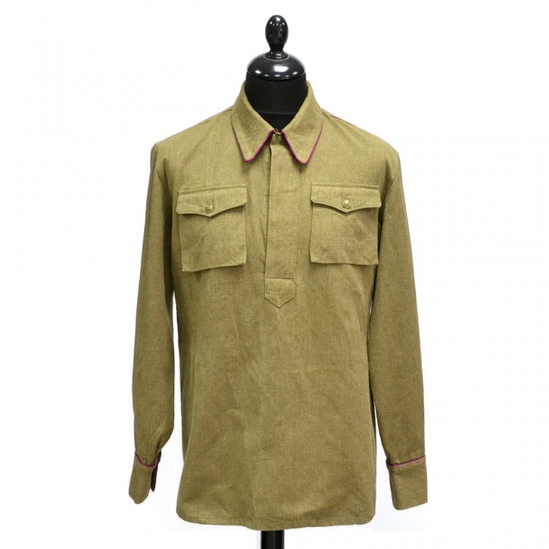 The tunic of the command staff of the Red Army infantry of the 1935 model