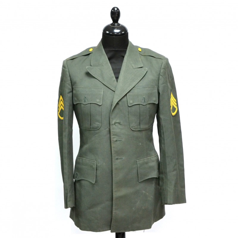 Everyday jacket of a master sergeant of the US Army during the Second World War
