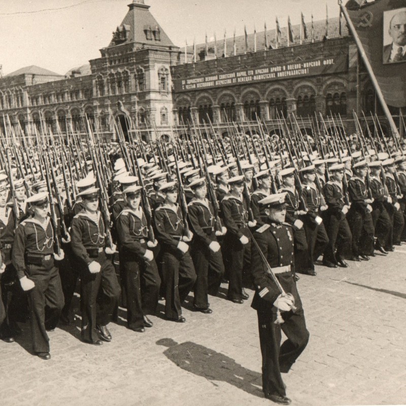 Photo of the Navy building at the Parade on May 1, 1945 in Moscow, TASS newsreel