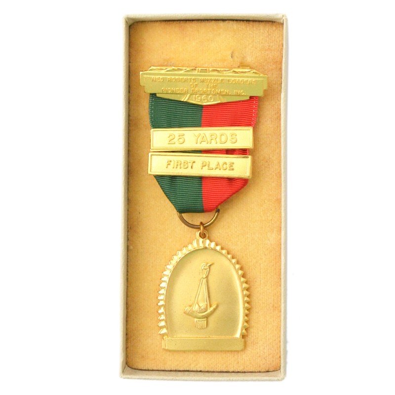 Gold medal in shooting of the club of "Pioneer Athletes", 1960