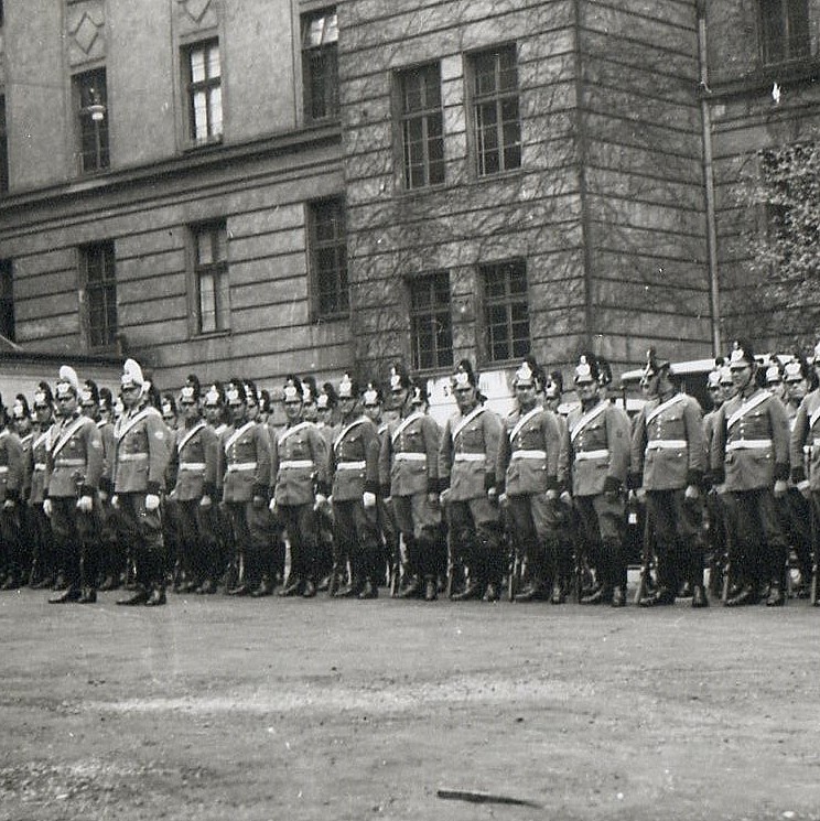 Photo of the German police building in full dress uniform