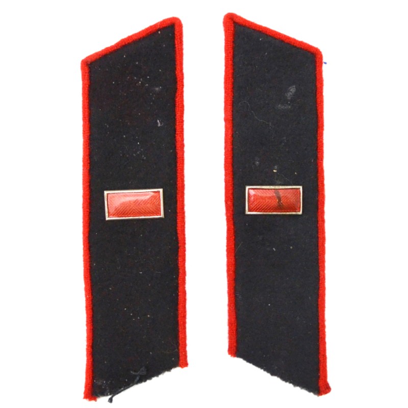 Buttonholes of the senior political officer of the Red Army artillery of the 1935 model