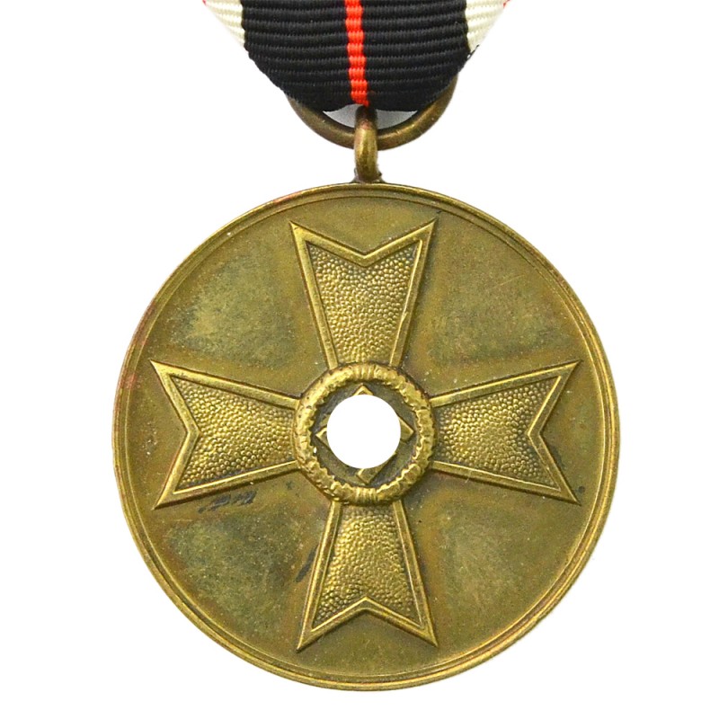 Medal of the Cross of Military Merit (KVK) of the 2nd class of the 1939 model