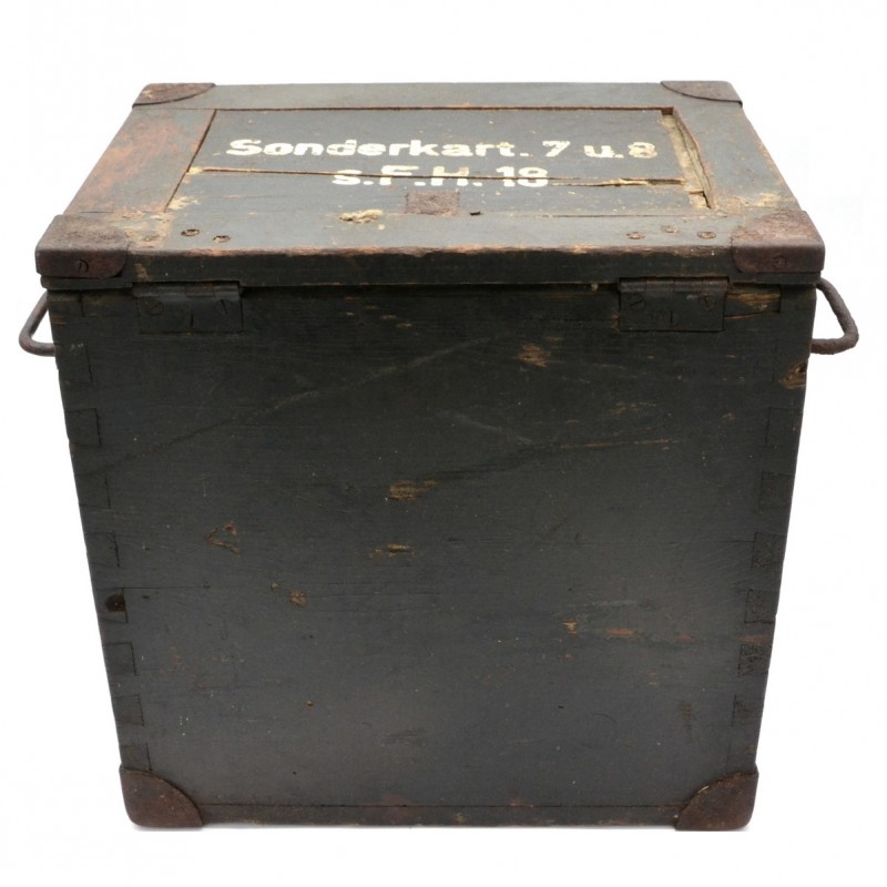 A box of charges for a German heavy field howitzer
