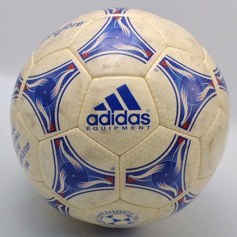 The official ball of the 1998 World Cup "Tricolore" with autographs of Spartak players 