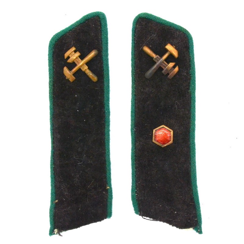 Buttonholes of an ordinary cavalry of the Red Army of the 1928 model
