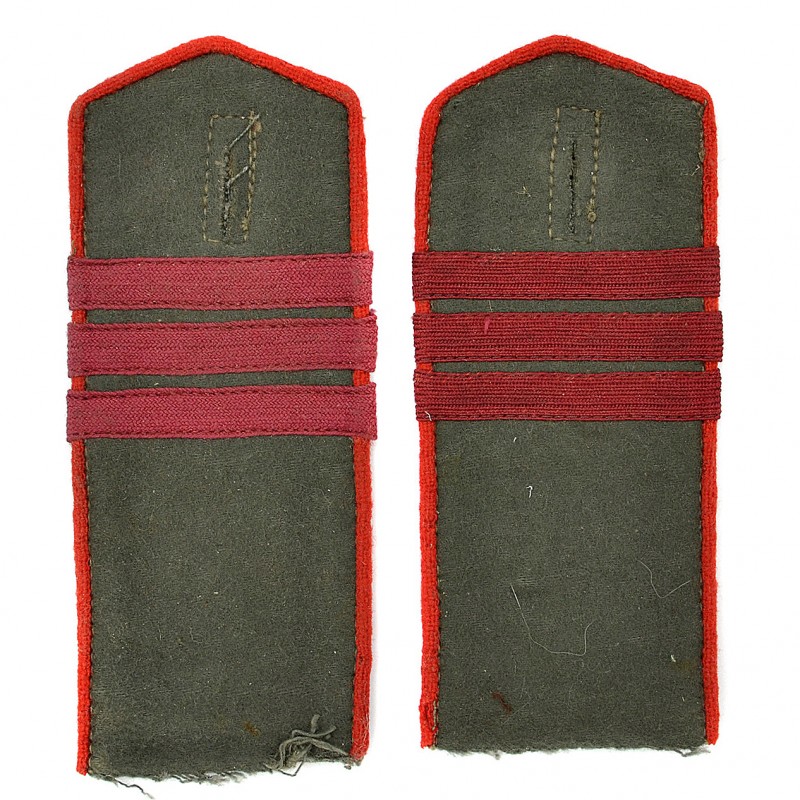 Shoulder straps of a field sergeant of the ABTV, artillery or automobile troops of the Red Army of the 1943 model, 1945