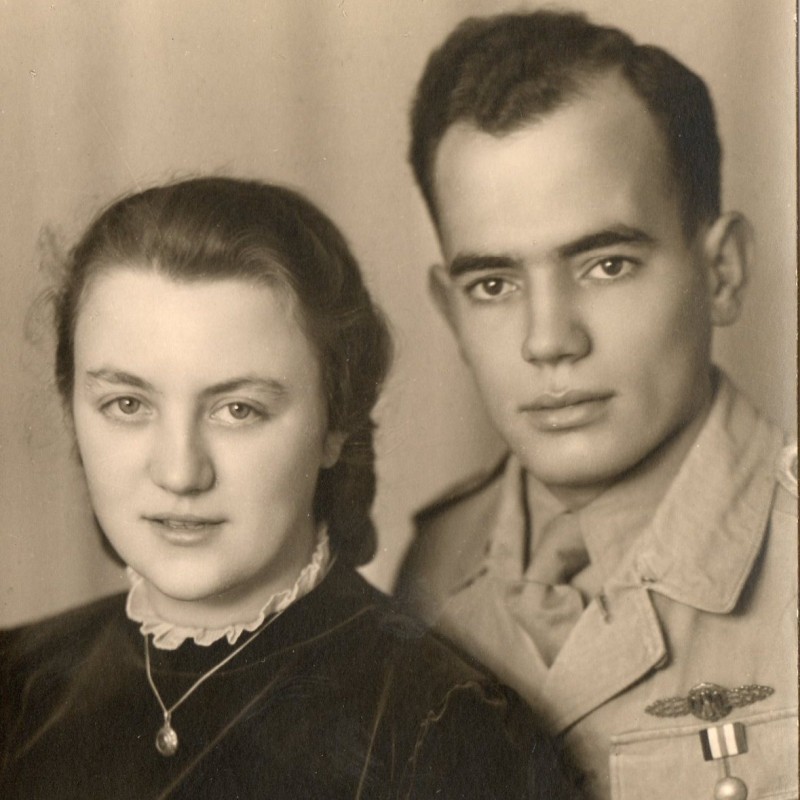 Photo of a Luftwaffe observer with his wife