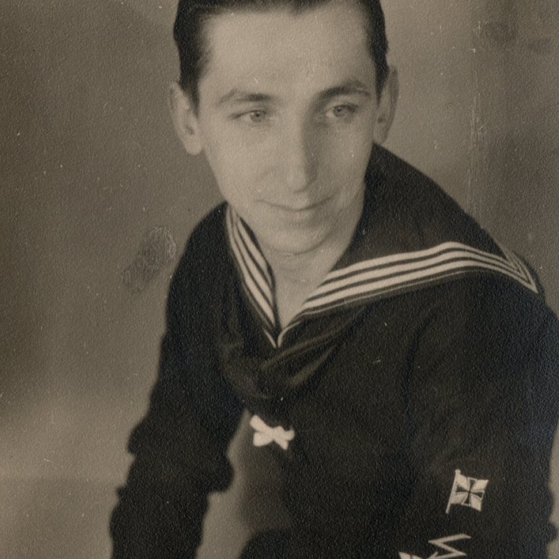 Portrait photo of a sailor of the Kriegsmarine communications service