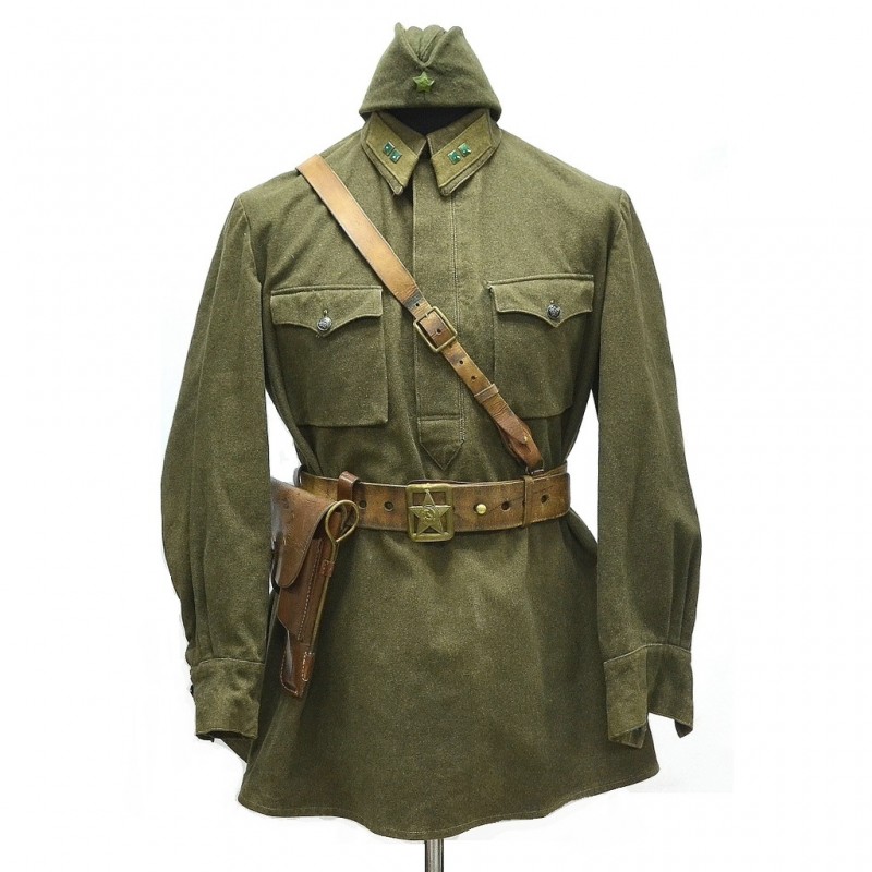 The tunic of a lieutenant of the Red Army of the 1941 model