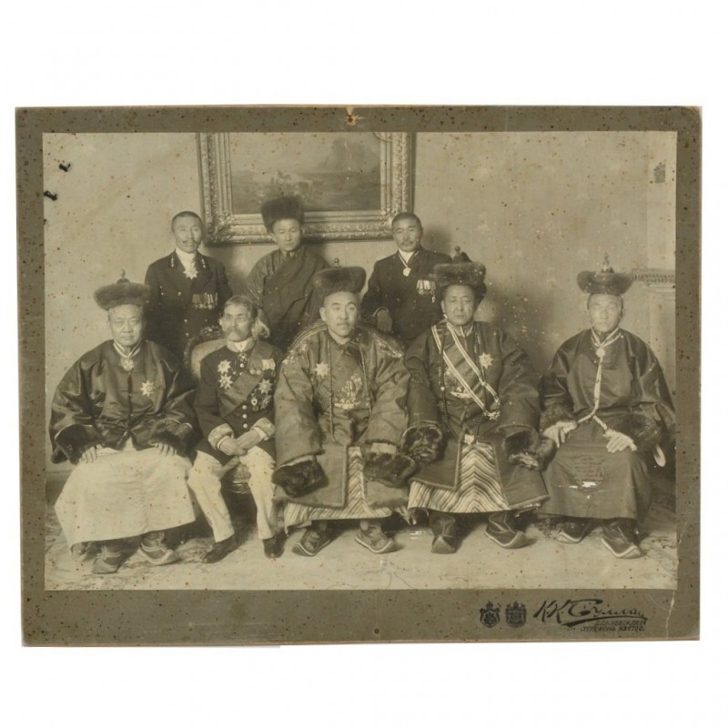 Photo of members of the Mongolian delegation in Russia, 1912