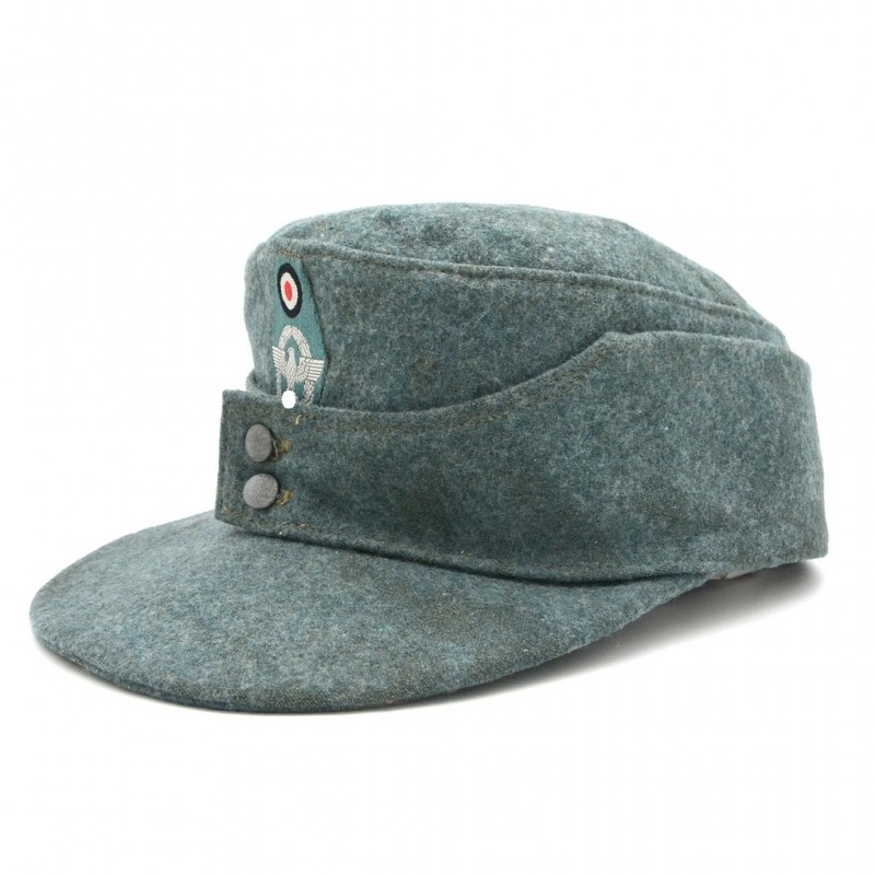 The field cap of the lower ranks of the police of the 3rd Reich of the 1943 model