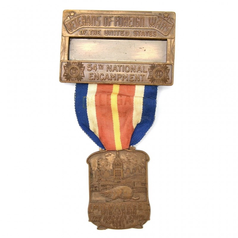 Badge of the participant of the Congress of the Union of Veterans of Wars Abroad in Milwaukee, 1953