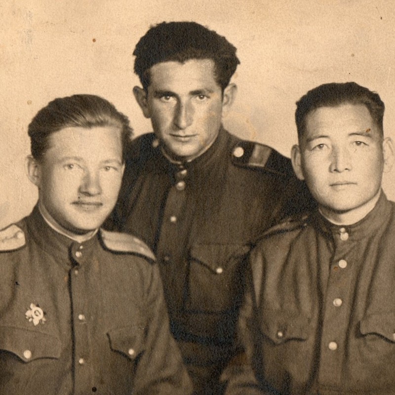 Commemorative photo of officers and sergeants of the Red Army artillery, 1945