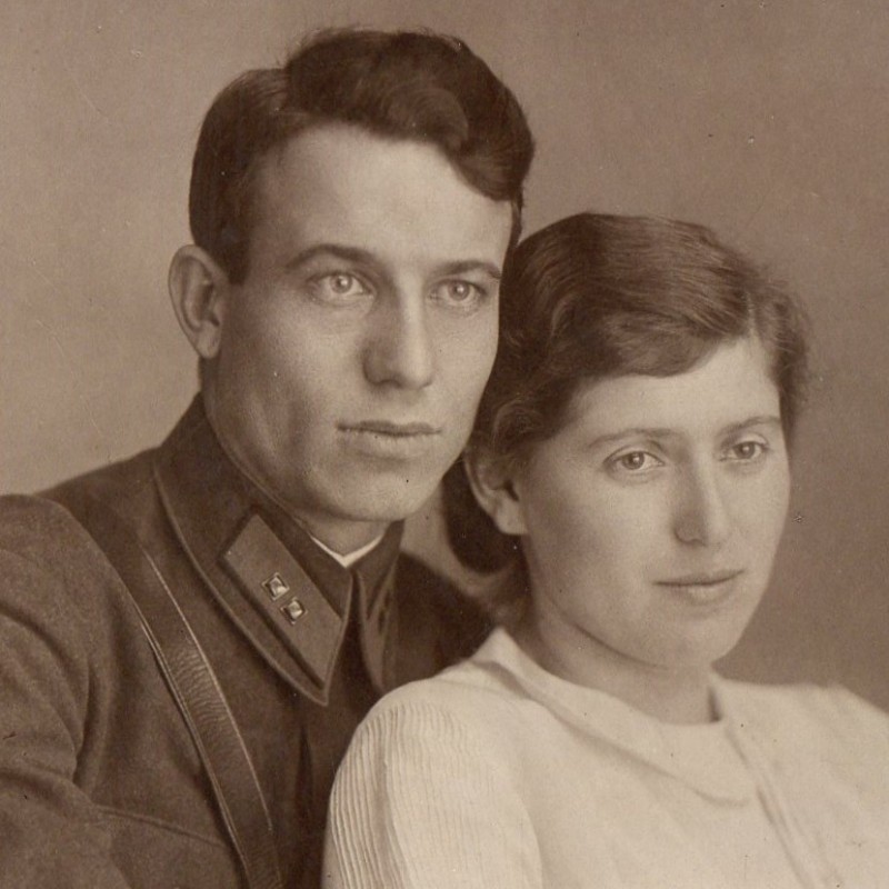 Portrait photo of a junior political officer of the Red Army with his wife, 1939