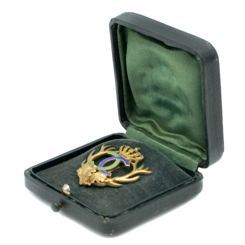 Badge of a member of the Court Hunting Society of King Carol I, in a case