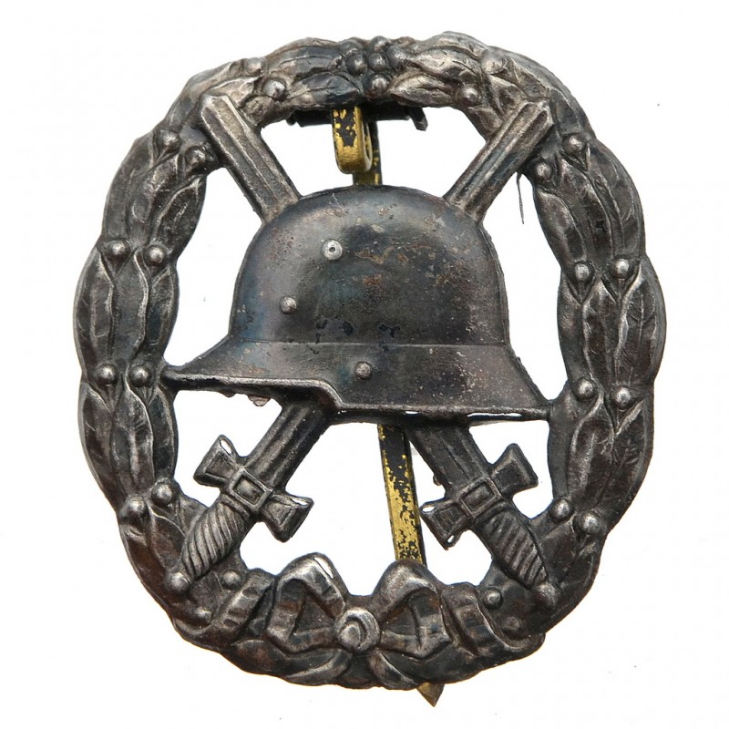 Slotted badge "For injury" of the 1918 model, degree "in black", Godet