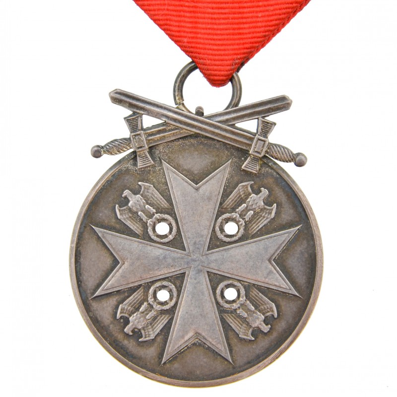 Medal of the Order of the German Eagle in silver, with swords. Block font.