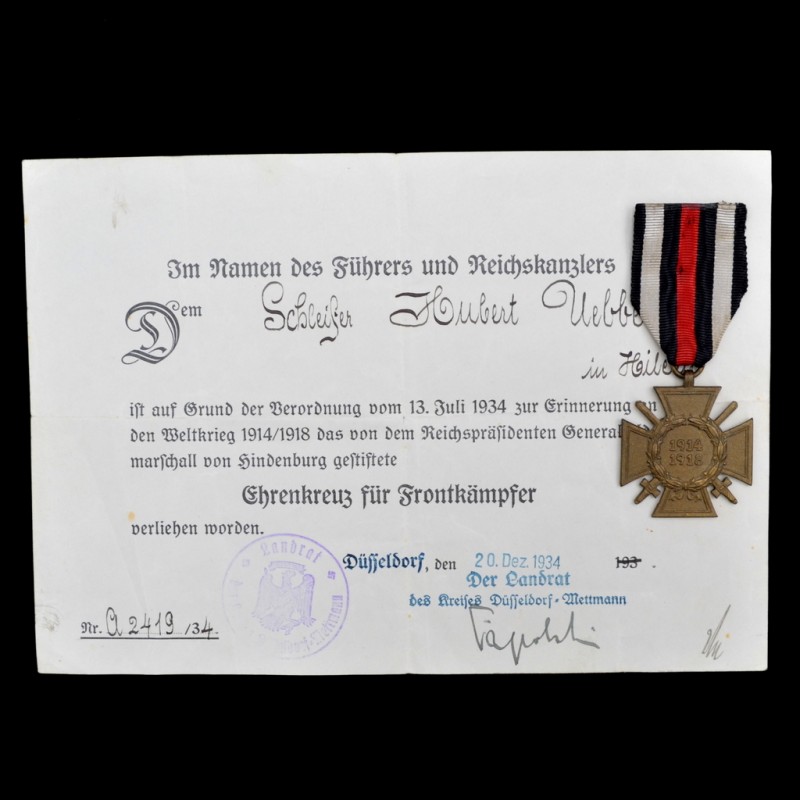 PMV veteran's Cross, the so-called "Hindenburg cross", with the owner's document