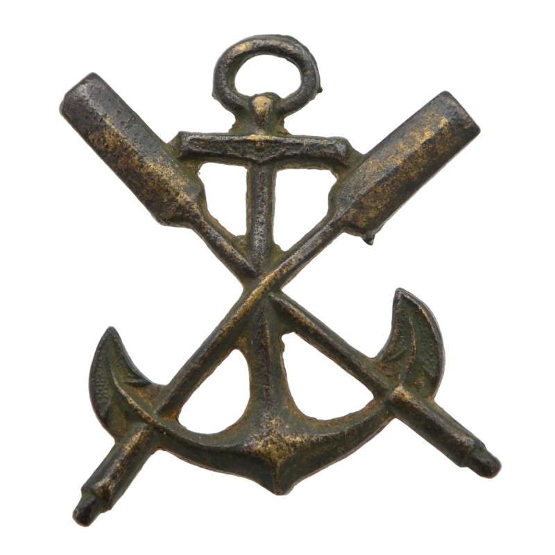 The emblem on the shoulder straps of the minefields of the sea, river and fortress companies of the REEF