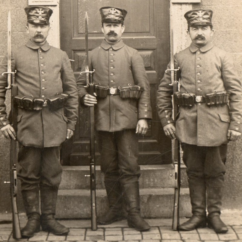 Photo of soldiers of the German Landwehr with Mauser rifles of 1871 