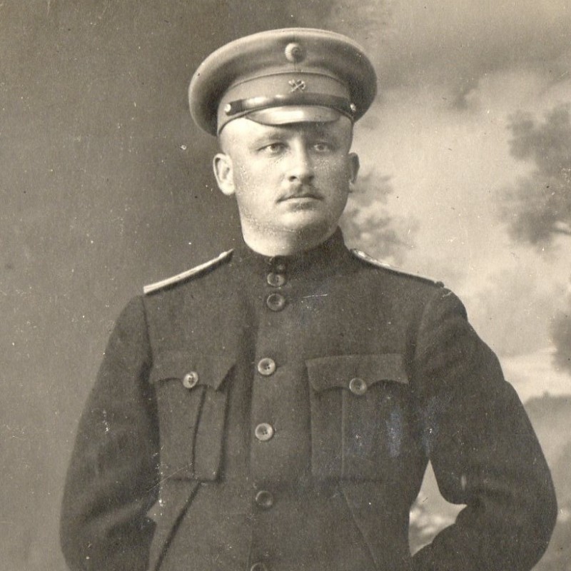 Photo of a military official of the Ministry of Railways