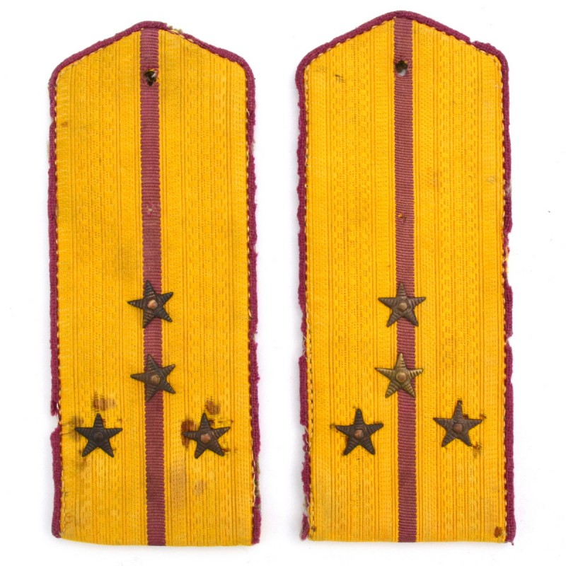 Shoulder straps of the Red Army infantry captain of the 1943 model