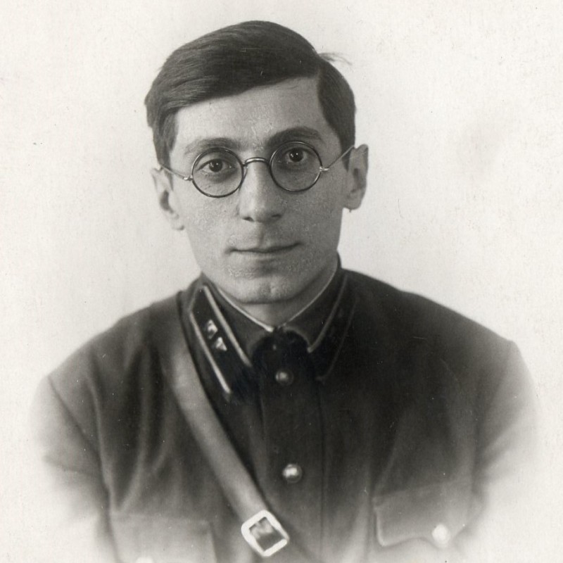 Portrait photo of a Red Army lieutenant