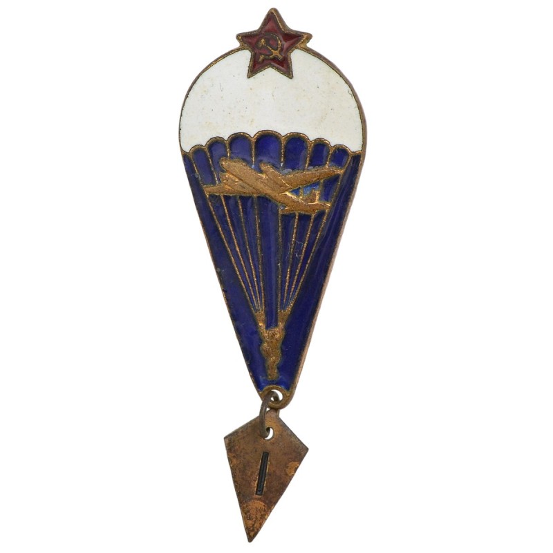 The "Parachutist" badge of the 1955 model