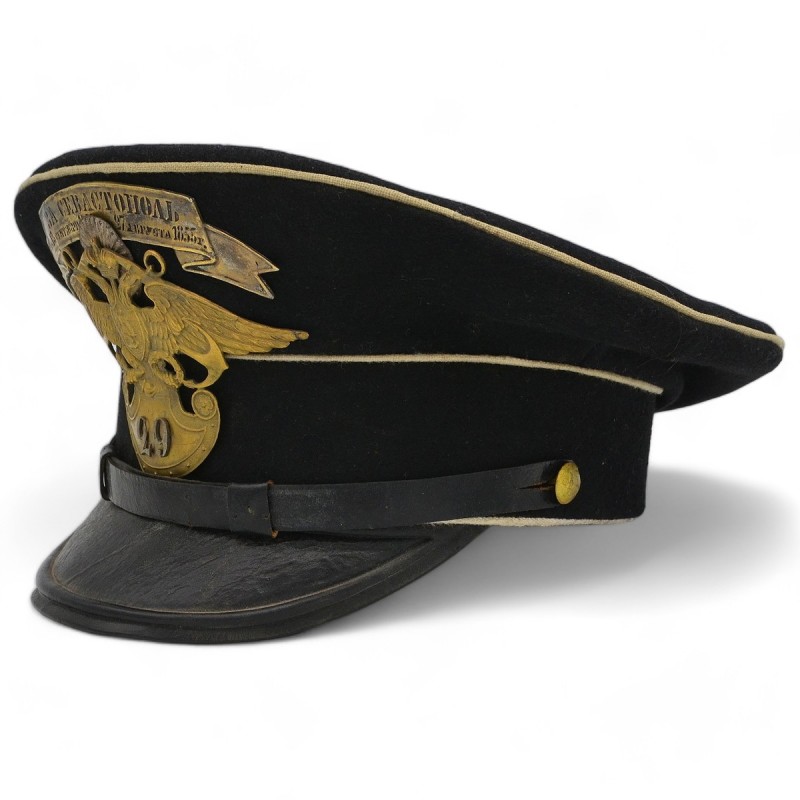 The cap of the officer of the naval crew of the REEF model 1855, a copy