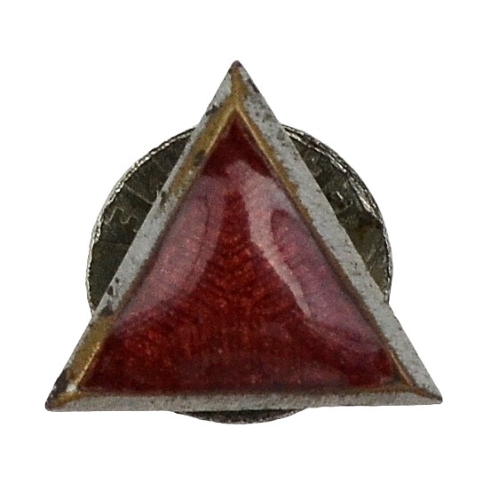 Sergeant's lapel enamel triangle of the Red Army, early type