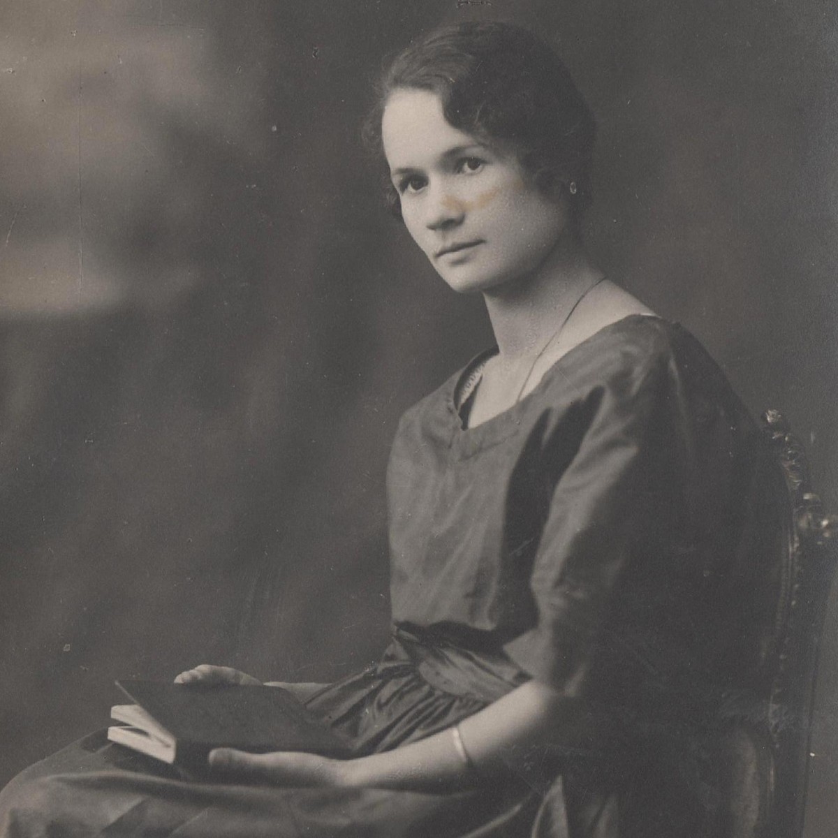 Portrait photo of a young girl, 1924