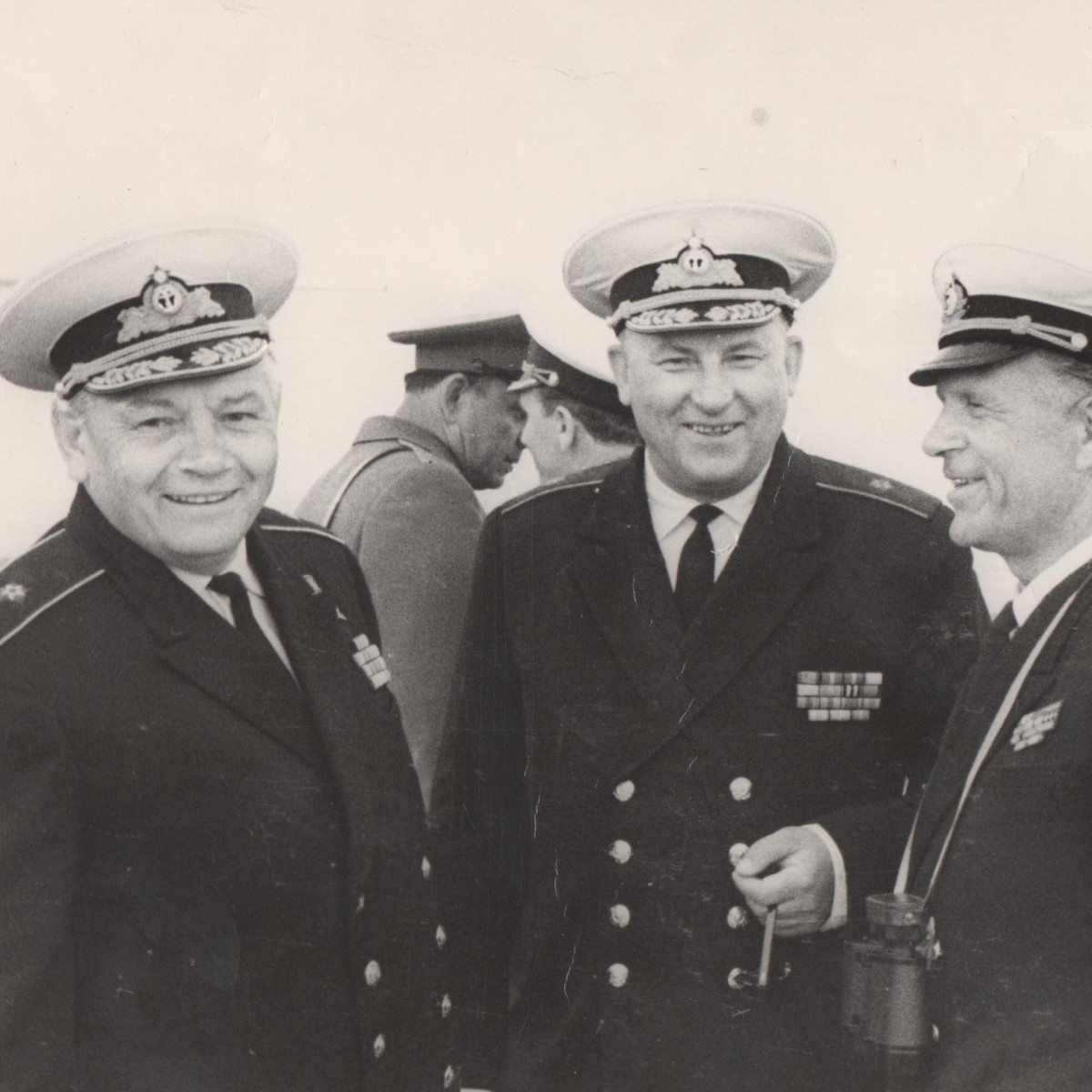 Photos of two vice admirals and a captain of the 1st rank of the Soviet Navy