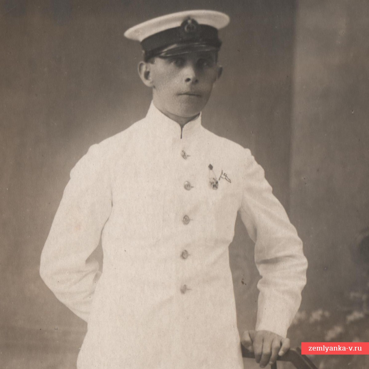 Photo of the commander of the Red Army in a white summer suit